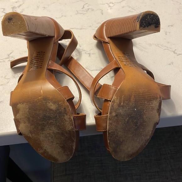 Used-sandals - Picture 4 of 4